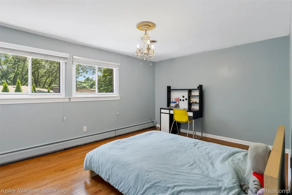 6711 Woodside Trail West Bloomfield Charter Township MI 48322