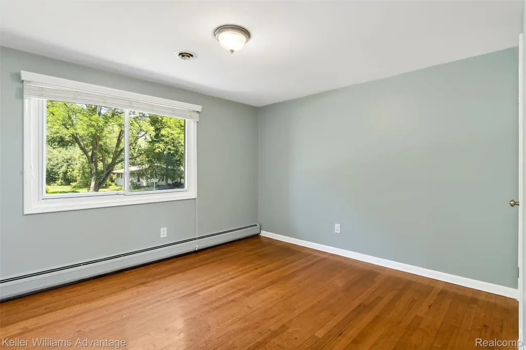 6711 Woodside Trail West Bloomfield Charter Township MI 48322