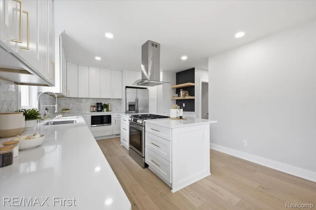 30655 Elk Street New Haven Village MI 48048