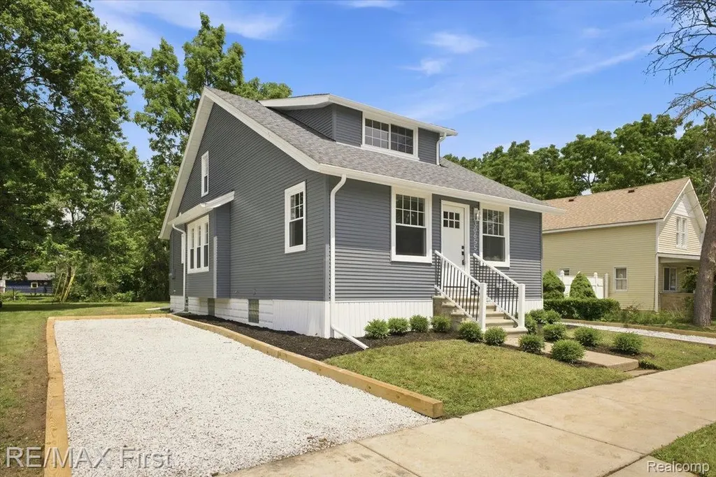 30655 Elk Street New Haven Village MI 48048
