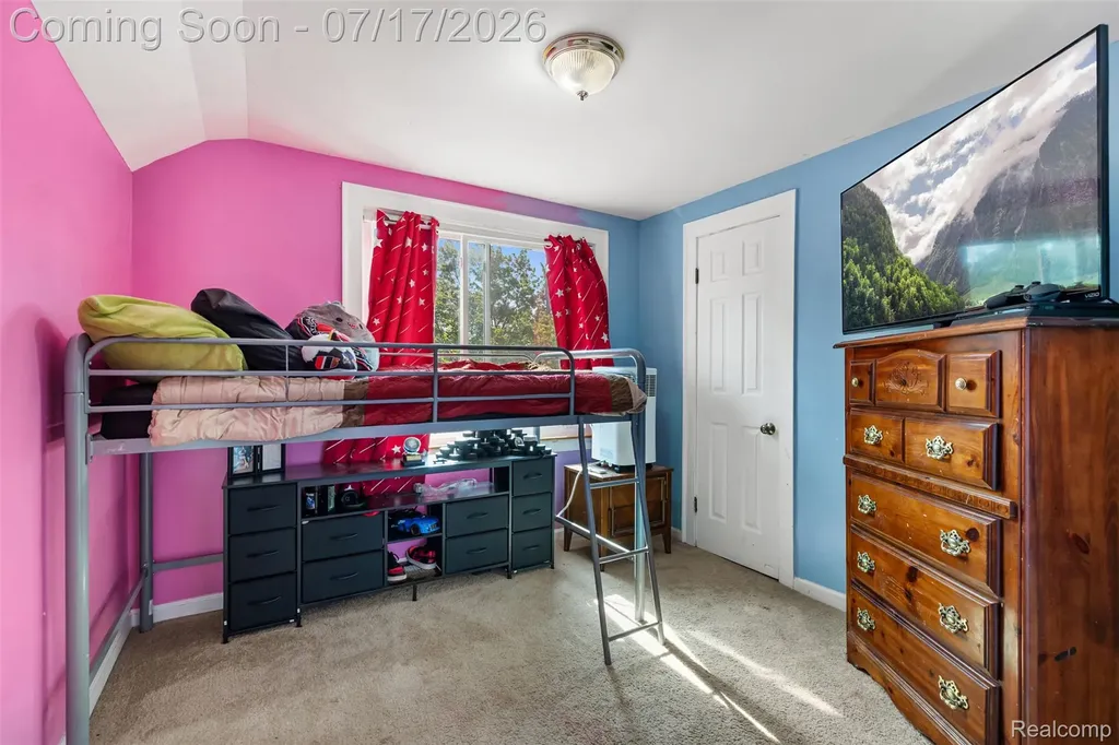 34604 Chestnut Street Wayne City MI 48184