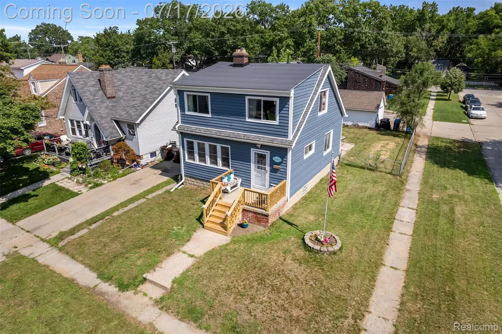 34604 Chestnut Street Wayne City MI 48184