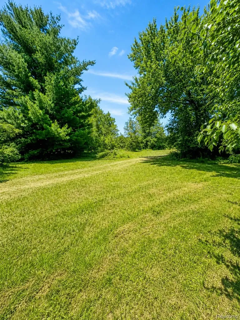 5454 Hopkins Road Genesee Charter Township MI 48506