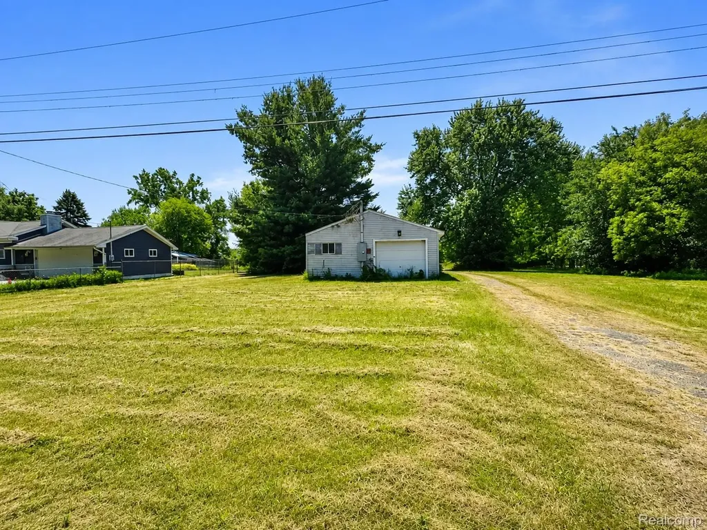 5454 Hopkins Road Genesee Charter Township MI 48506