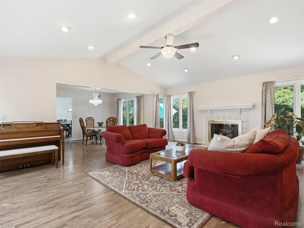 14751 Ashton Lane Shelby Charter Township MI 48315