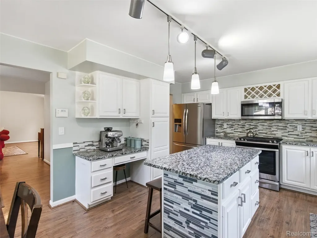 14751 Ashton Lane Shelby Charter Township MI 48315