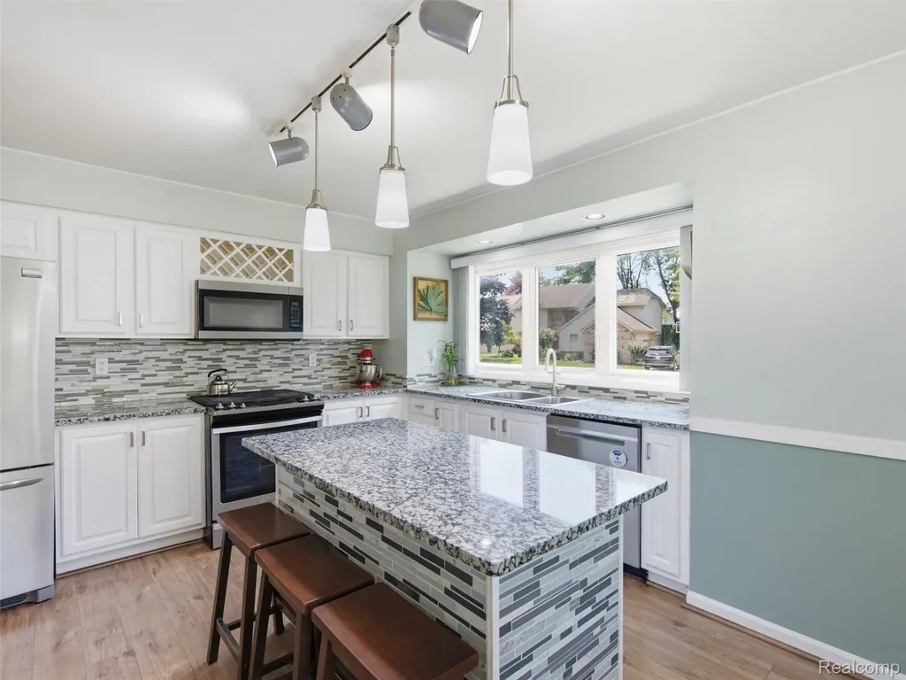 14751 Ashton Lane Shelby Charter Township MI 48315