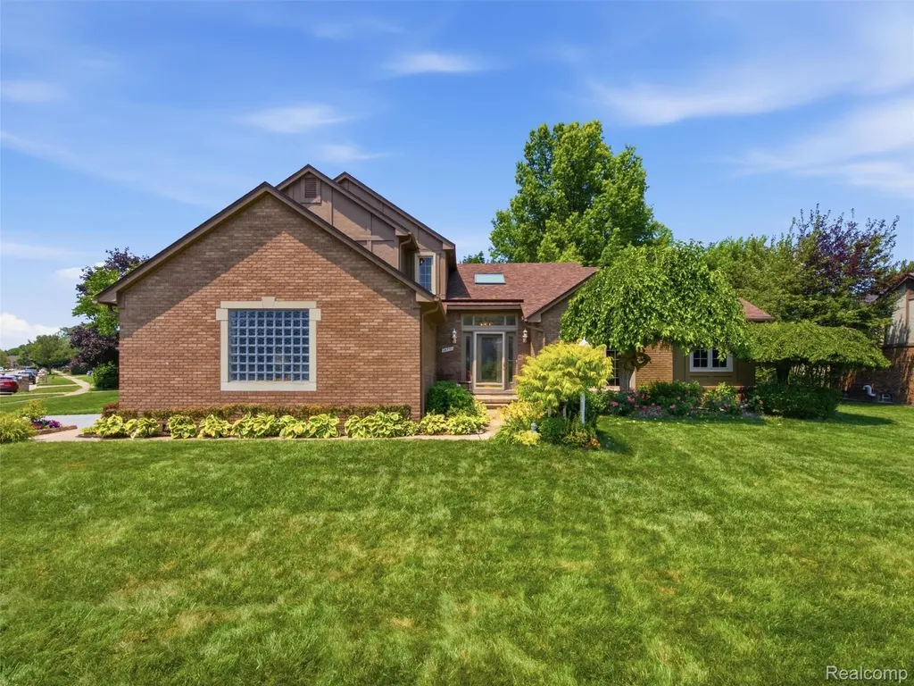 14751 Ashton Lane Shelby Charter Township MI 48315