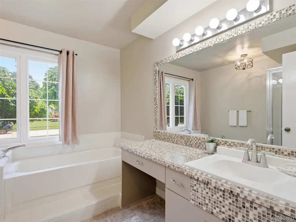 14751 Ashton Lane Shelby Charter Township MI 48315