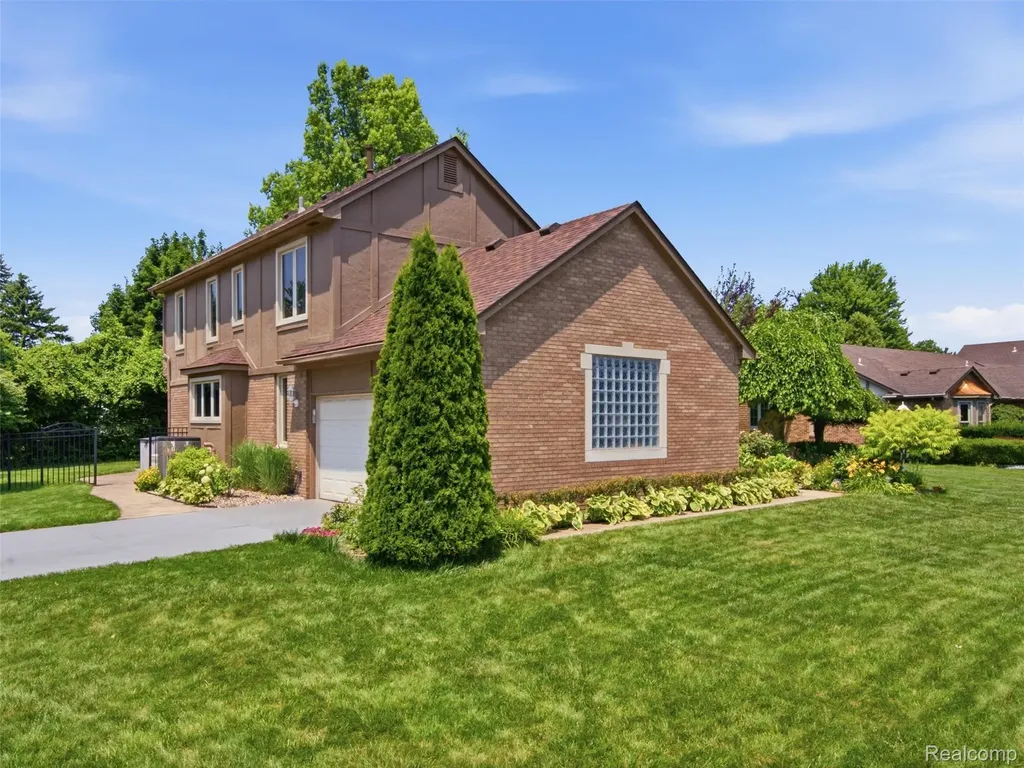 14751 Ashton Lane Shelby Charter Township MI 48315