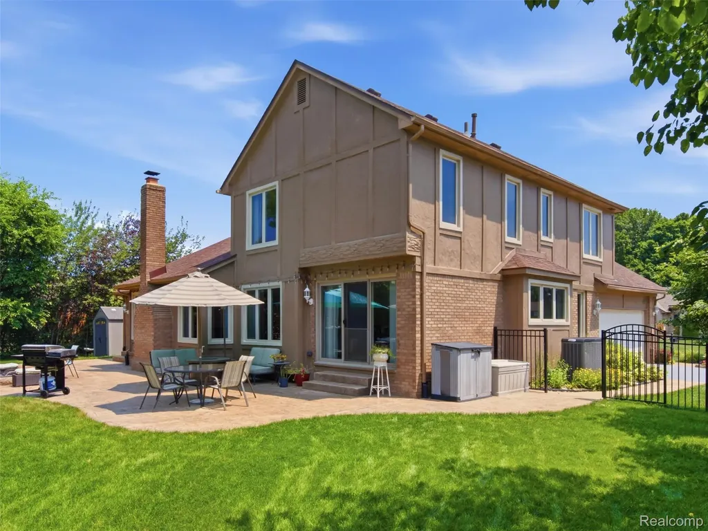14751 Ashton Lane Shelby Charter Township MI 48315
