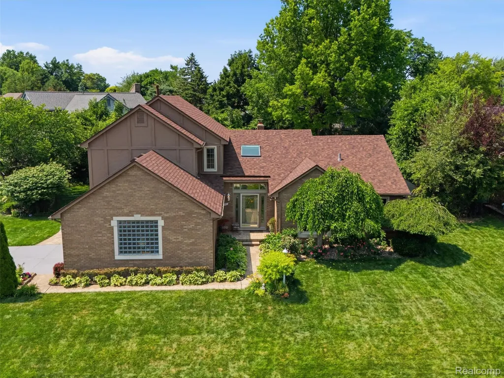 14751 Ashton Lane Shelby Charter Township MI 48315