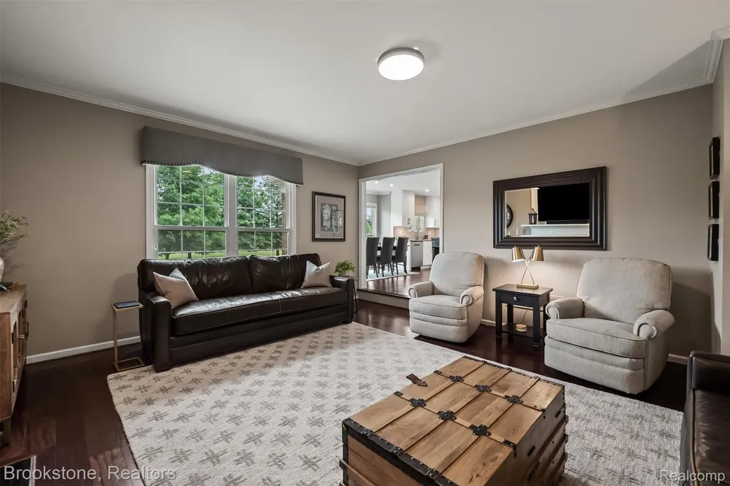 1694 Foresthill Drive Rochester Hills City MI 48306
