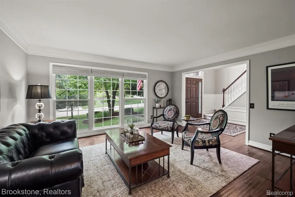 1694 Foresthill Drive Rochester Hills City MI 48306