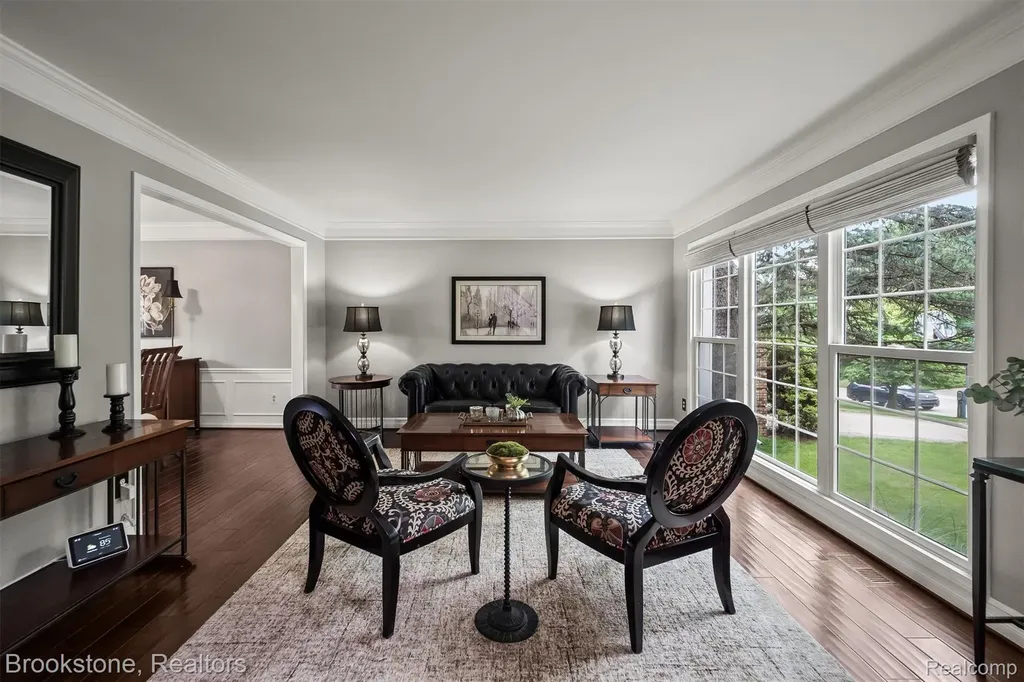 1694 Foresthill Drive Rochester Hills City MI 48306
