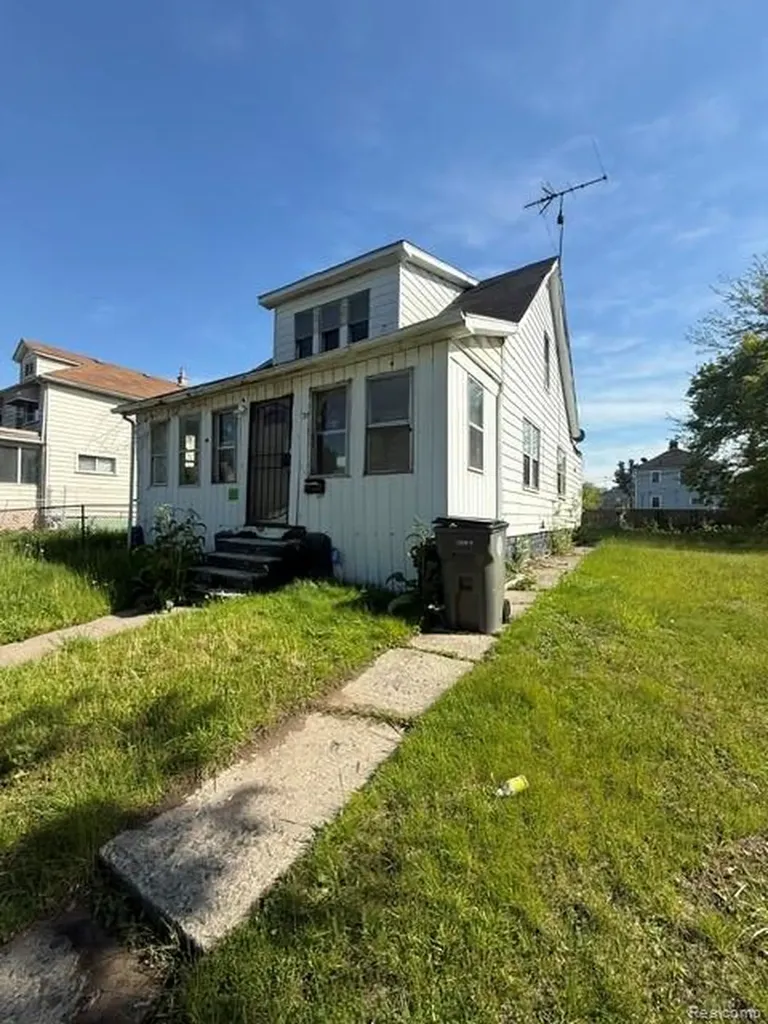 33-35 Bell Street Ecorse City MI 48229