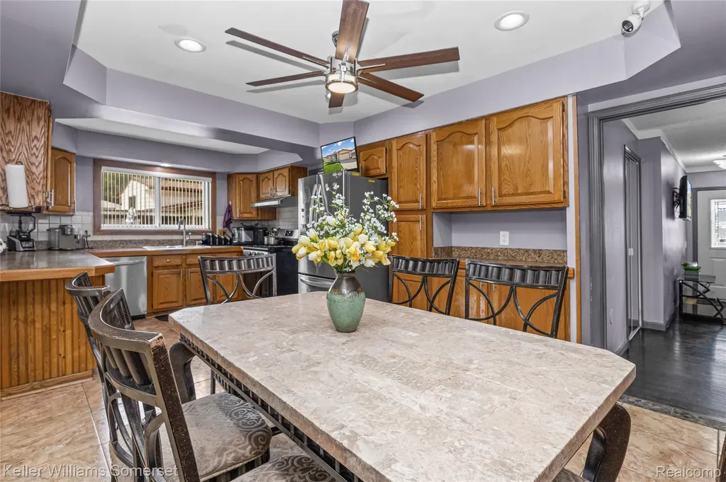 36221 Pickwick Court Sterling Heights City MI 48310