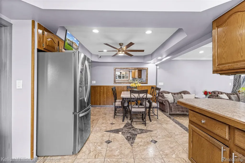 36221 Pickwick Court Sterling Heights City MI 48310