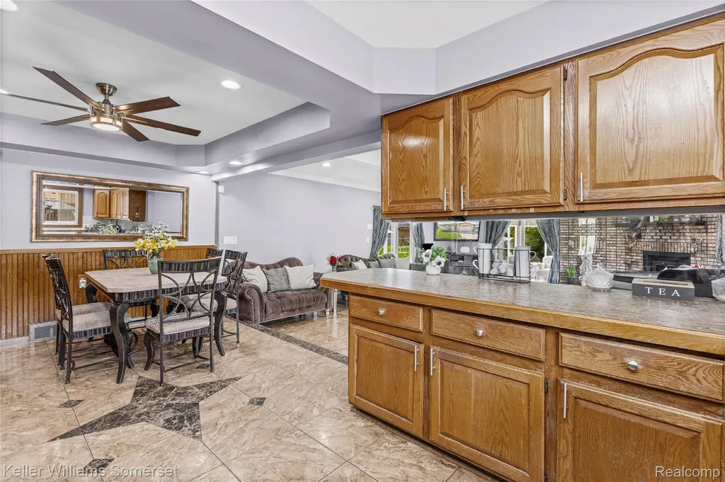 36221 Pickwick Court Sterling Heights City MI 48310