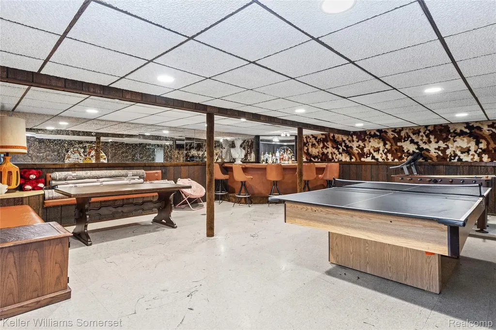 36221 Pickwick Court Sterling Heights City MI 48310