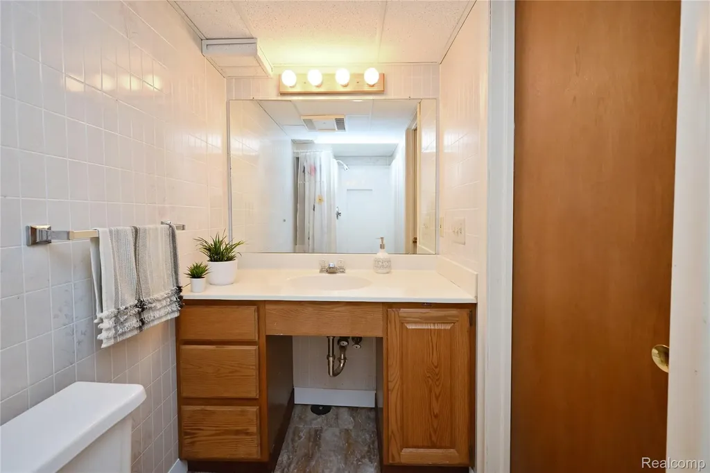 3803 Linwood Avenue Royal Oak City MI 48073