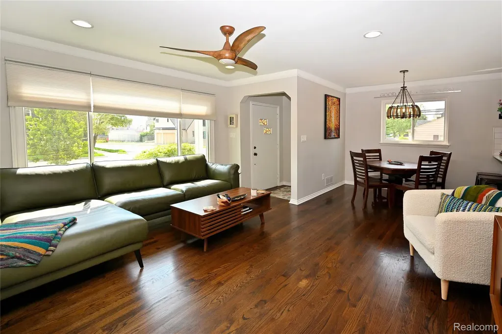 3803 Linwood Avenue Royal Oak City MI 48073