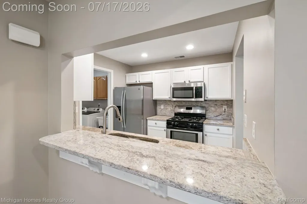 14540 Holborn Drive Sterling Heights City MI 48313