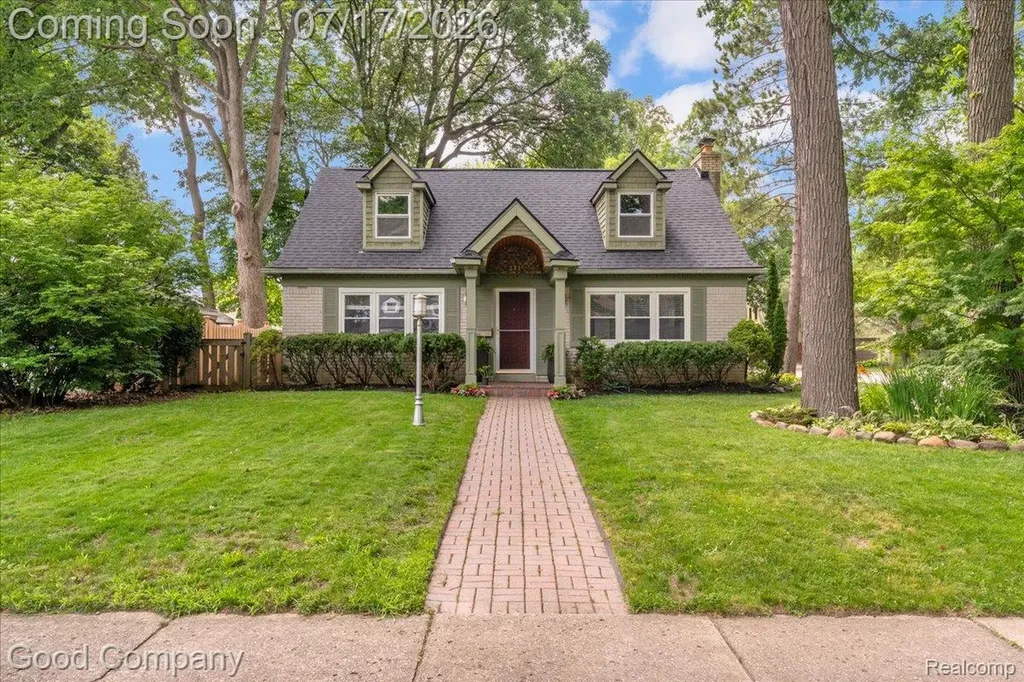 231 N Vermont Avenue Royal Oak City MI 48067