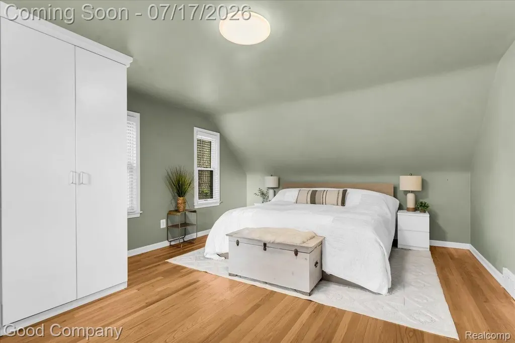 231 N Vermont Avenue Royal Oak City MI 48067