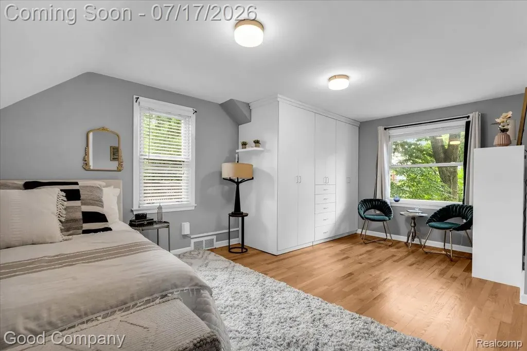 231 N Vermont Avenue Royal Oak City MI 48067