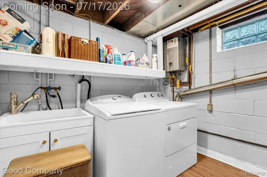 231 N Vermont Avenue Royal Oak City MI 48067