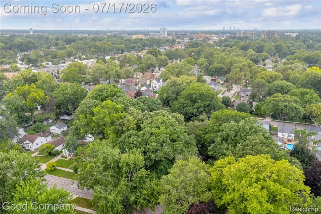 231 N Vermont Avenue Royal Oak City MI 48067