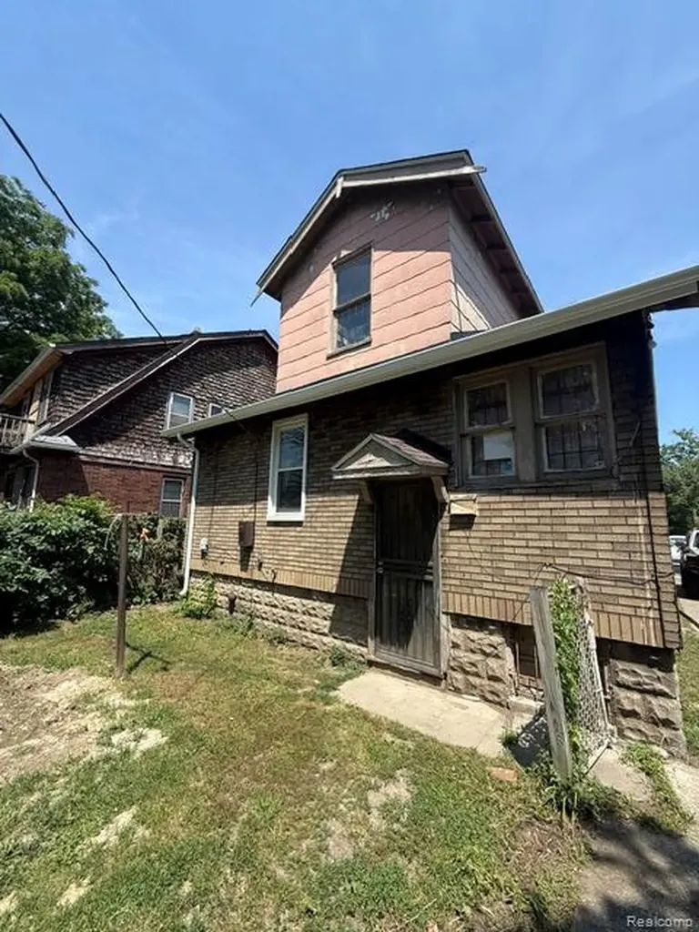 10325 Crocuslawn Street Detroit City MI 48204