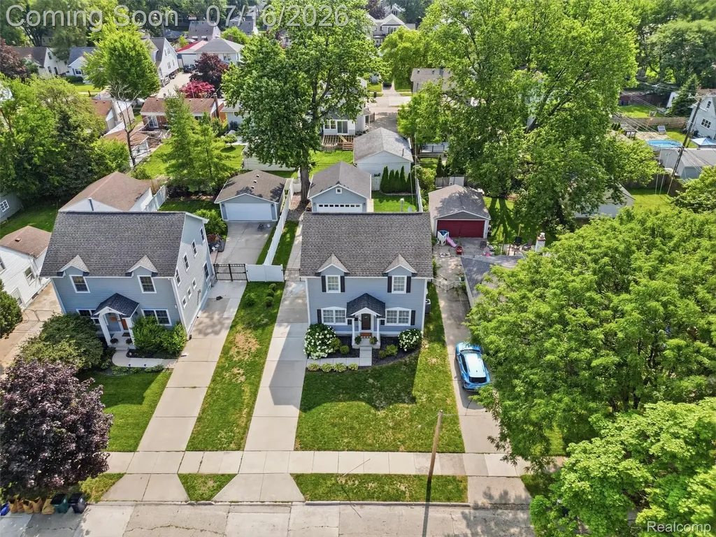 122 N Kenwood Avenue Royal Oak City MI 48067
