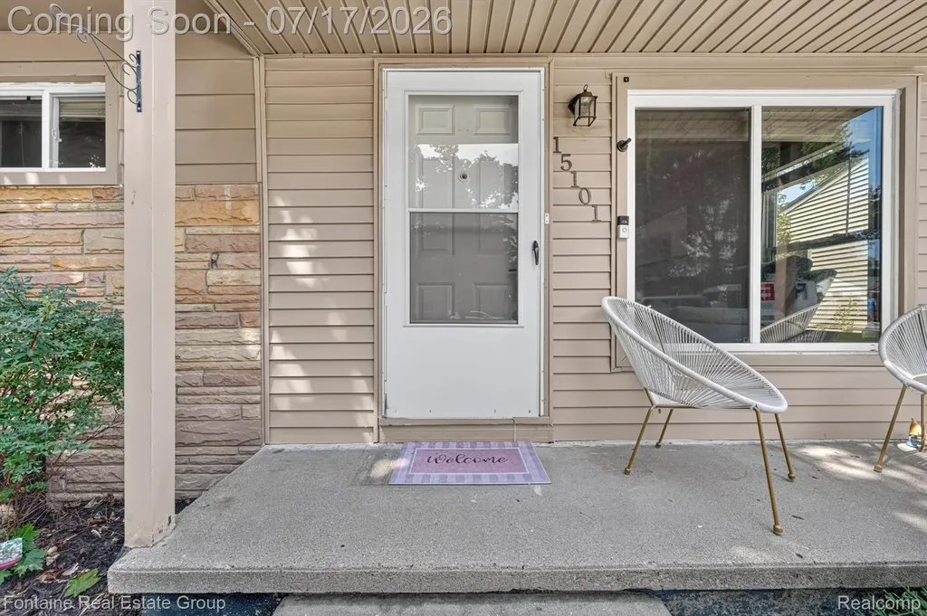15101 Sunbury Street Livonia City MI 48154
