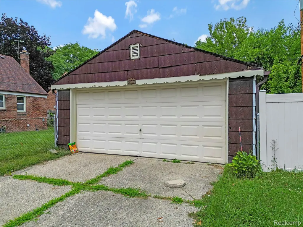 12000 Bramell Detroit City MI 48239