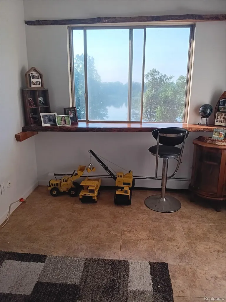 5980 Alan Drive E Brighton Township MI 48116
