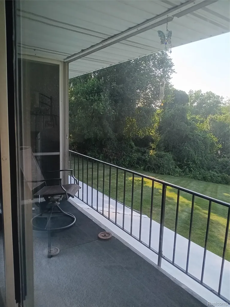 5980 Alan Drive E Brighton Township MI 48116