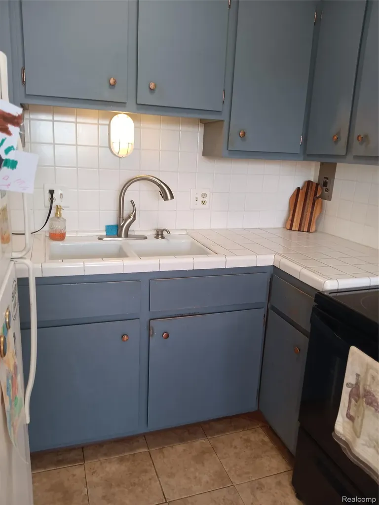 5980 Alan Drive E Brighton Township MI 48116