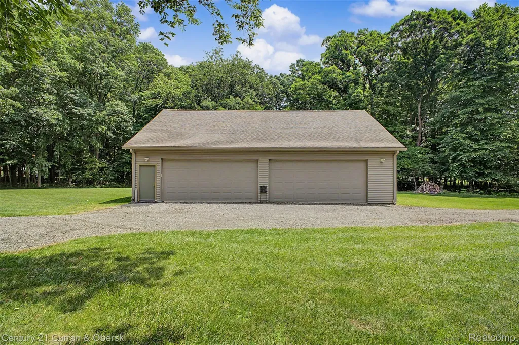 11349 Philway Court Brighton Township MI 48114