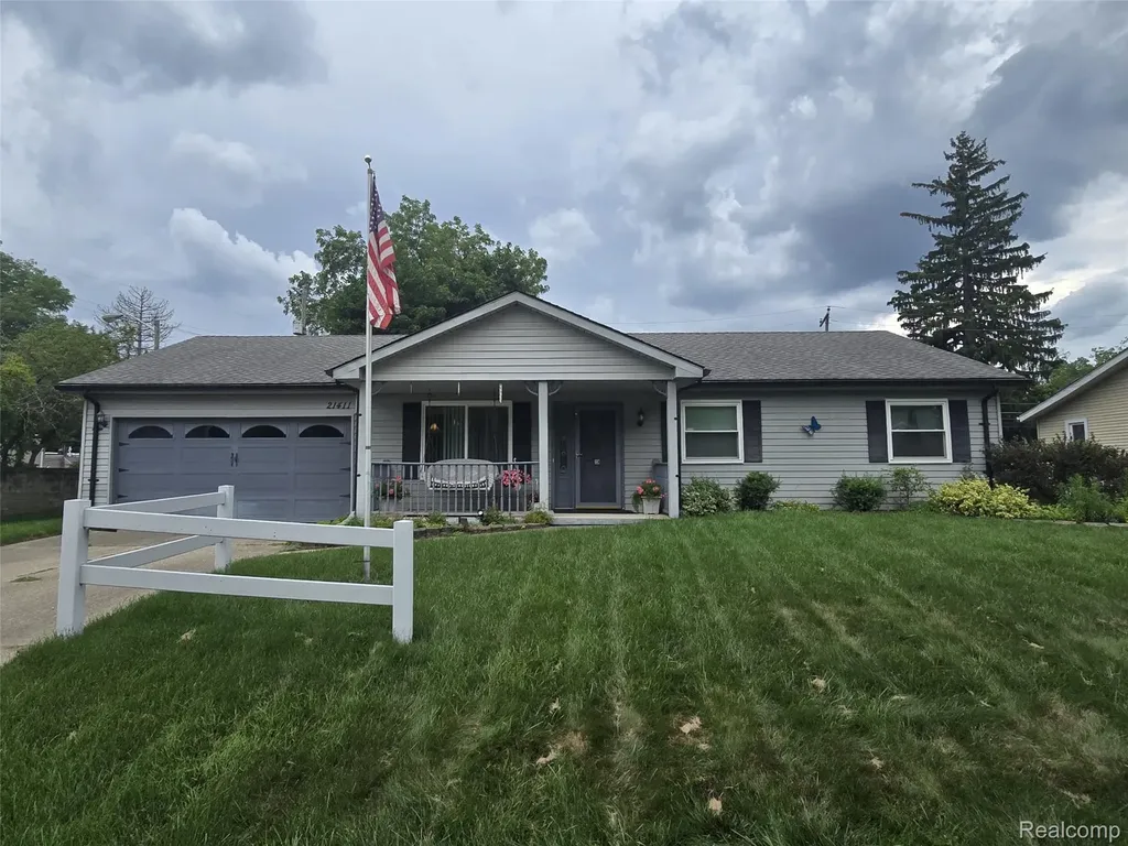 21411 Jefferson Street Farmington City MI 48336
