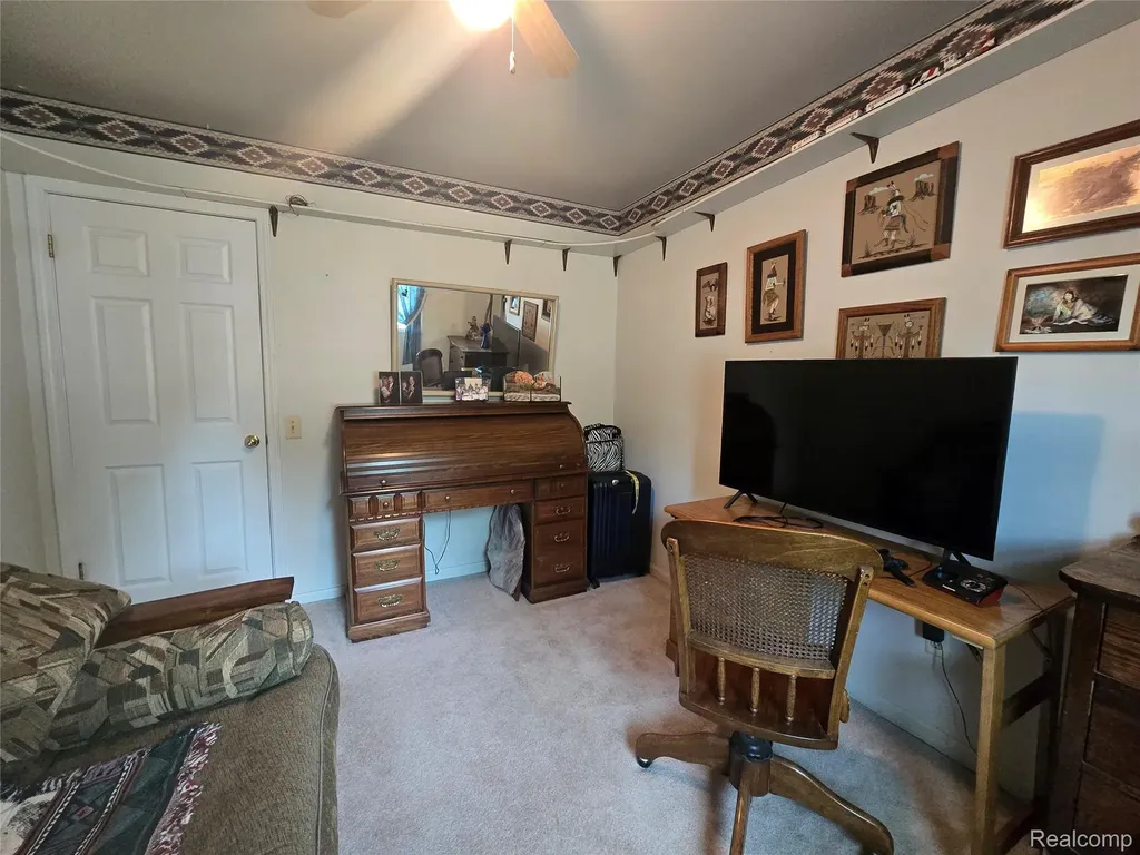 21411 Jefferson Street Farmington City MI 48336