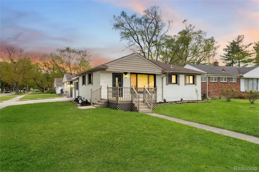 19420 Woodmont Street Harper Woods City MI 48225