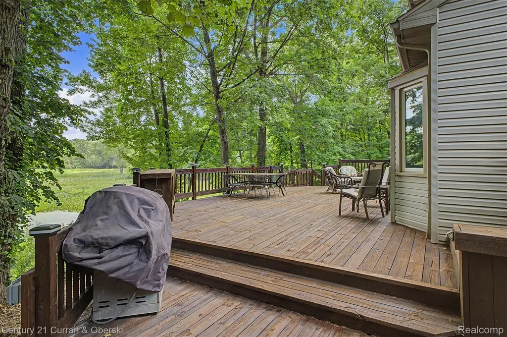 11349 Philway Court Brighton Township MI 48114