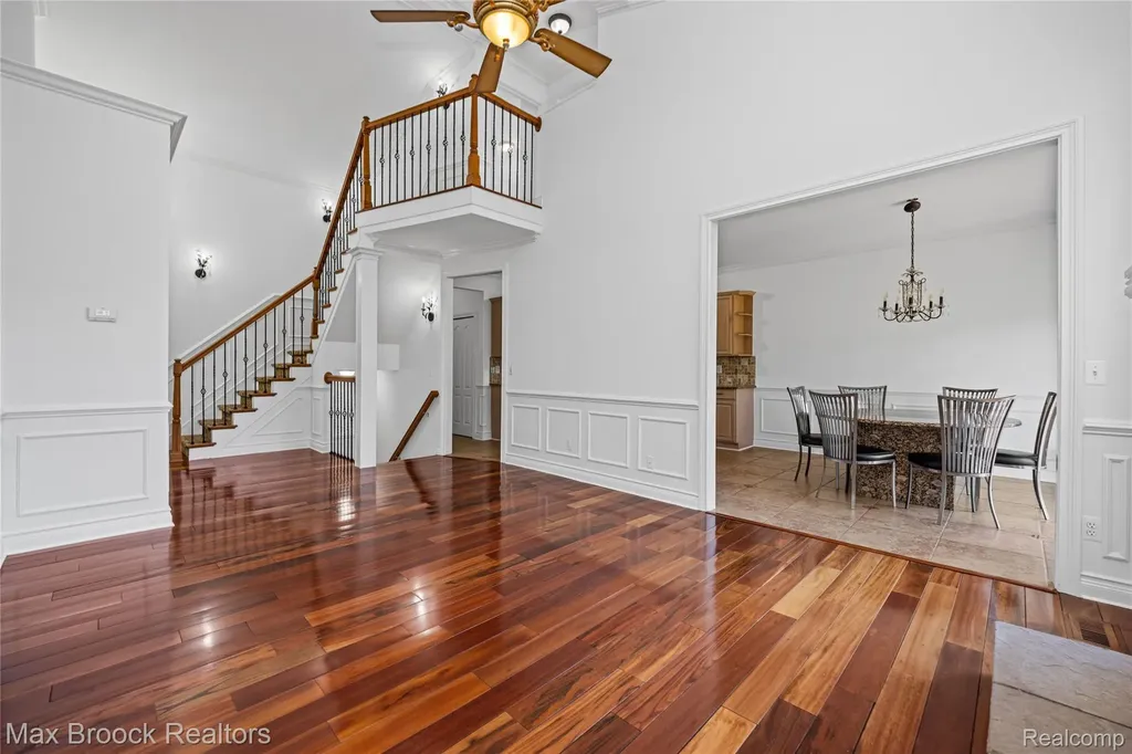 1723 Pine Forest Drive Commerce Charter Township MI 48390