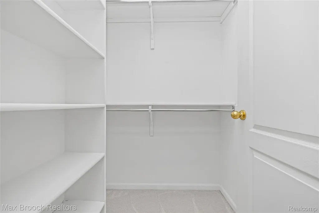 1723 Pine Forest Drive Commerce Charter Township MI 48390