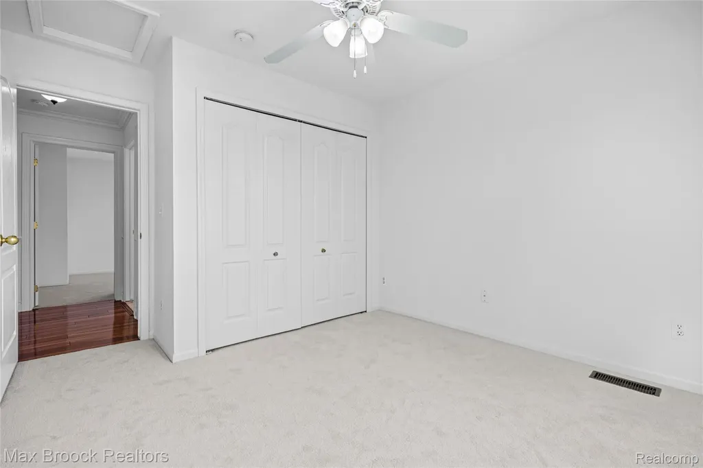 1723 Pine Forest Drive Commerce Charter Township MI 48390