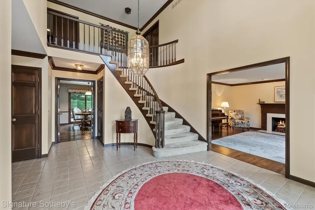 251 Woodwind Drive Bloomfield Hills City MI 48304
