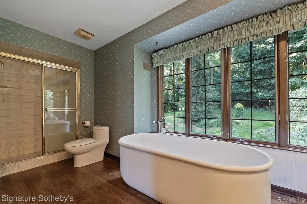 251 Woodwind Drive Bloomfield Hills City MI 48304