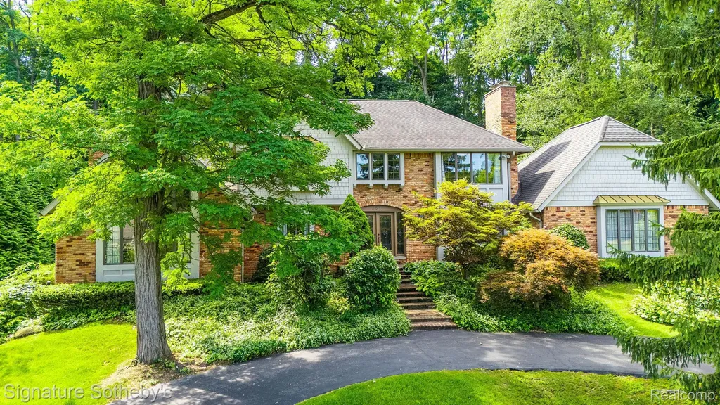 251 Woodwind Drive Bloomfield Hills City MI 48304
